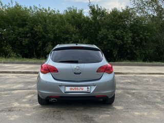 2011 Opel Astra J, серебристый, 1500000 рублей, вид 3