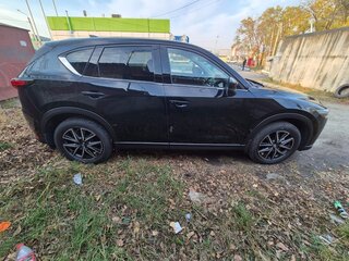 2017 Mazda CX-5 II, чёрный, 2400000 рублей, вид 3
