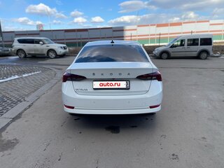 2021 Skoda Octavia IV (A8), белый, 2550000 рублей, вид 3
