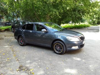 2012 Skoda Octavia II (A5) Рестайлинг, серый, 970000 рублей, вид 3