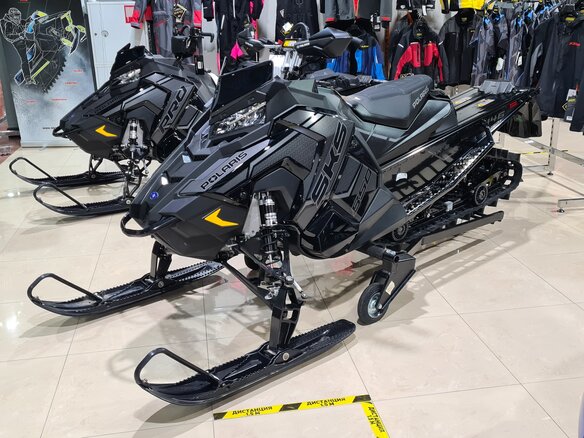 2020 Polaris 850 SKS, чёрный - вид 1