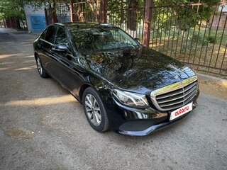 2018 Mercedes-Benz E-Класс 200 d V (W213, S213, C238), чёрный, 2850000 рублей, вид 5