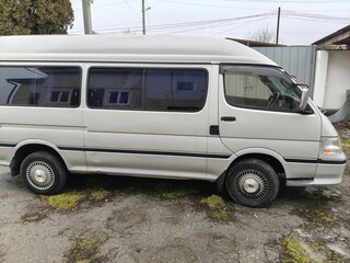 2002 Toyota HiAce H100, серый, 920000 рублей, вид 4