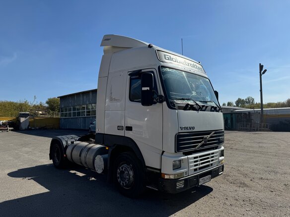 2001 Volvo FH, белый, 2390000 рублей - вид 1