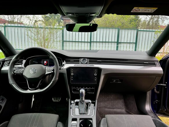 2018 Volkswagen Passat Alltrack B8, синий, 2800000 рублей - вид 15