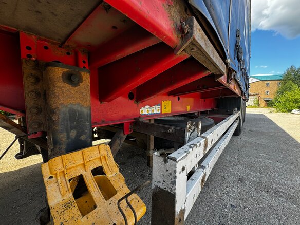 2005 Iveco Stralis, зелёный, 2600000 рублей - вид 9
