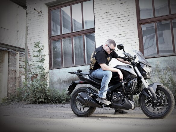 2023 Bajaj Dominar 400, чёрный, 440000 рублей - вид 13