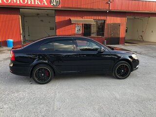 2013 Skoda Octavia II (A5) Рестайлинг, чёрный, 900000 рублей, вид 3
