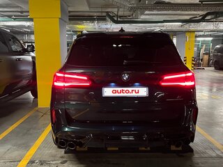 2021 BMW X5 M Competition III (F95), зелёный, 10000000 рублей, вид 4