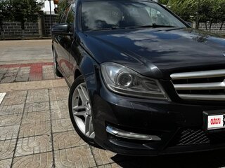 2012 Mercedes-Benz C-Класс 180 BlueEFFICIENCY III (W204) Рестайлинг, чёрный, 1300000 рублей, вид 2