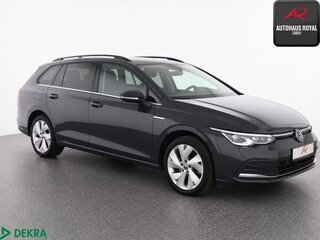 2023 Volkswagen Golf VIII, чёрный, 2790000 рублей, вид 3