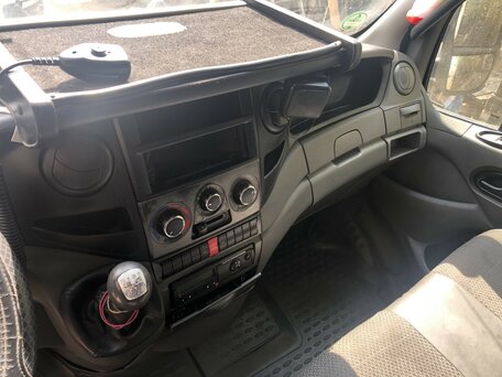 2013 Iveco Daily, белый, 2200000 рублей, вид 3