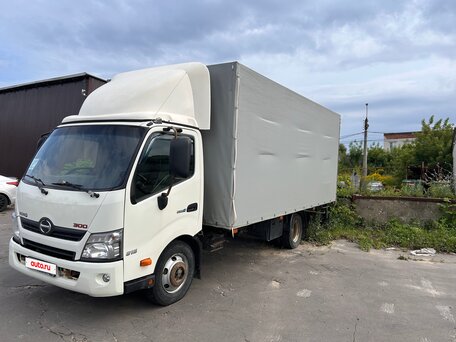 2013 Hino Series 300 (Dutro), белый, 1800000 рублей, вид 3