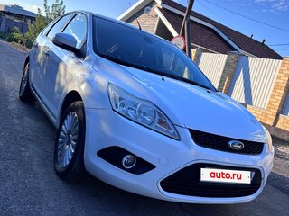 2009 Ford Focus II Рестайлинг, белый, 590000 рублей, вид 3