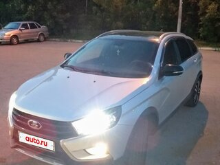2021 Lada (ВАЗ) Vesta SW Cross I, серебристый, 1800000 рублей, вид 2