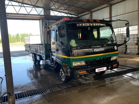 1992 Isuzu Forward (F-Series), зелёный, 2500000 рублей, вид 3