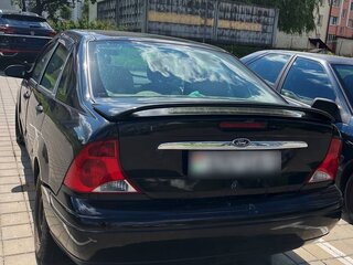 2001 Ford Focus I (North America), чёрный, 135000 рублей, вид 4