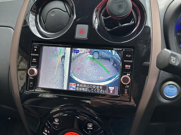 2019 Nissan Note e-Power II Рестайлинг, белый, 1490000 рублей - вид 12