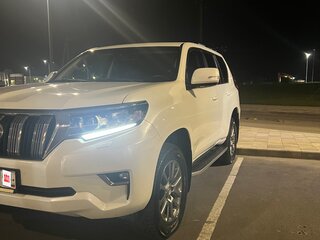 2018 Toyota Land Cruiser Prado 150 Series Рестайлинг 2, белый, 4200000 рублей, вид 1