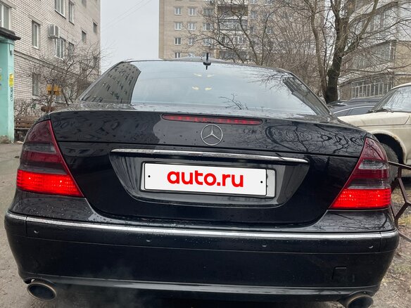 2005 Mercedes-Benz E-Класс 350 III (W211, S211), чёрный, 1000000 рублей - вид 4