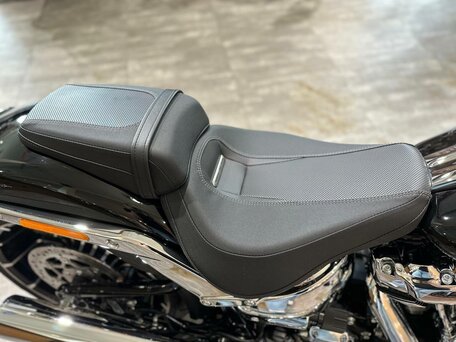 2024 Harley-Davidson Breakout, чёрный, 3400000 рублей, вид 3