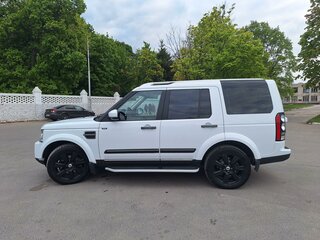 2015 Land Rover Discovery IV Рестайлинг, белый, 3200000 рублей, вид 4