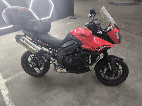 2014 Triumph Tiger 1050, красный, 750000 рублей, вид 3