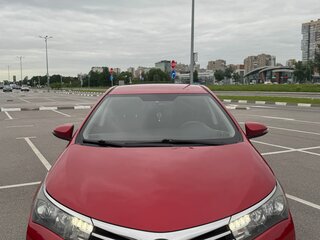 2013 Toyota Corolla XI (E160, E170, E180), красный, 1000000 рублей, вид 3