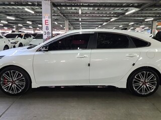 2021 Kia K3 II Рестайлинг, белый, 3500000 рублей, вид 5