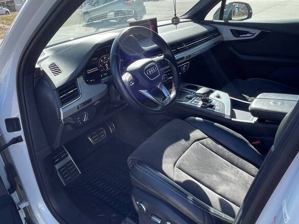 2017 Audi Q7 II (4M), белый, 4800000 рублей - вид 11