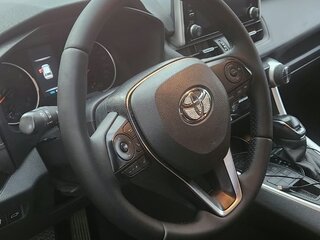 2020 Toyota RAV4 V (XA50), чёрный, 3650000 рублей, вид 5
