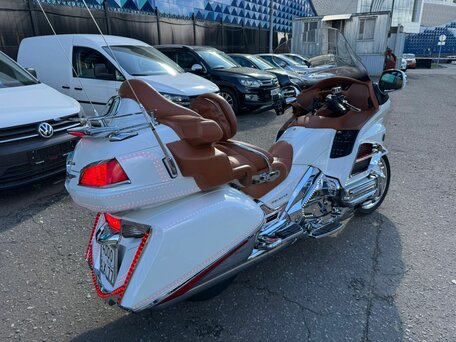 2013 Honda GL 1800 Gold Wing, белый, 2200000 рублей, вид 3
