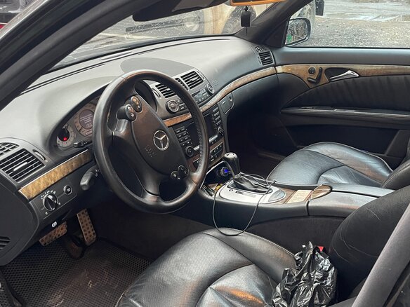 2005 Mercedes-Benz E-Класс 350 III (W211, S211), чёрный, 1000000 рублей - вид 7