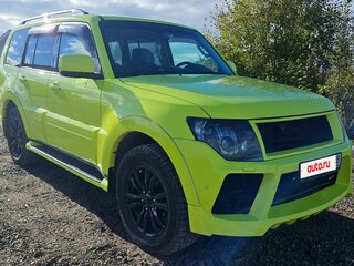 2015 Mitsubishi Pajero IV Рестайлинг 2, зелёный, 2200000 рублей, вид 1