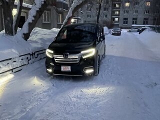 2019 Honda Stepwgn Spada V Рестайлинг, чёрный, 3950000 рублей, вид 3