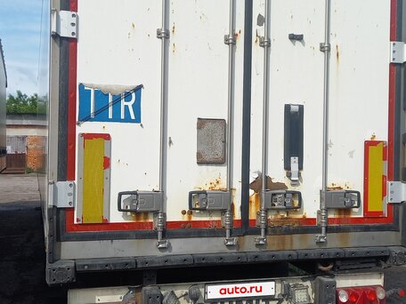 2012 Schmitz Cargobull SCB, белый, 4000000 рублей, вид 2