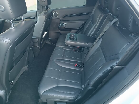 2018 Land Rover Discovery V, белый, 4700000 рублей - вид 10
