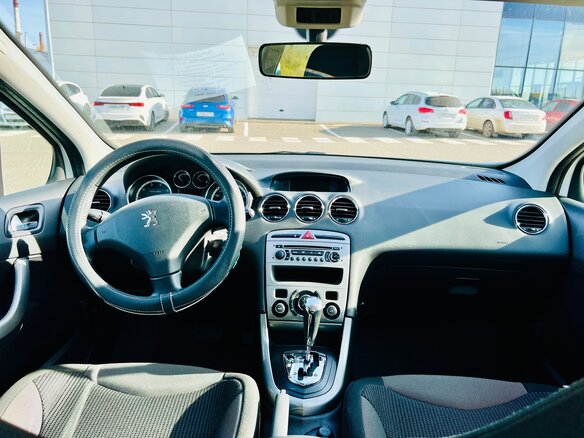 2010 Peugeot 308 I, белый, 525000 рублей - вид 12