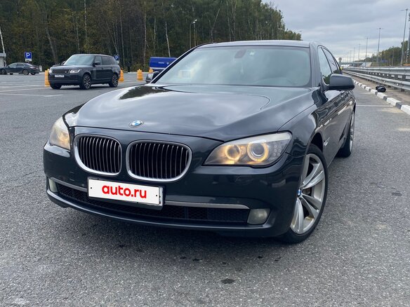 2009 BMW 7 серии 740i V (F01/F02/F04), чёрный, 1690000 рублей