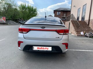 2019 Kia Rio IV, серебристый, 1550000 рублей, вид 2