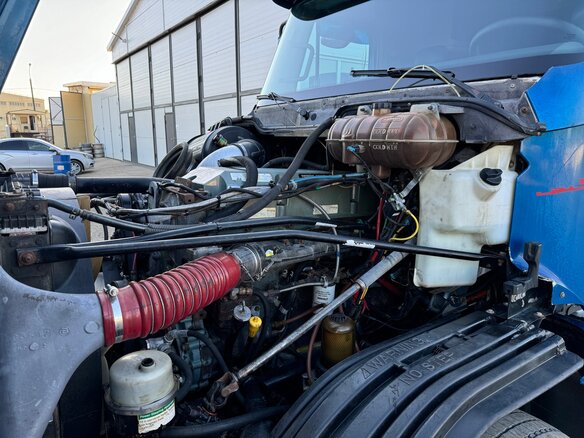 2003 Freightliner Century Class, синий, 2700000 рублей - вид 14
