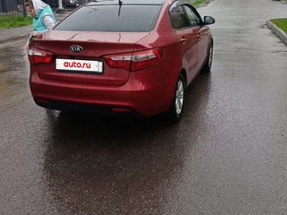 2013 Kia Rio III, красный, 520000 рублей, вид 4