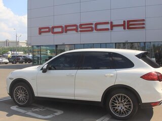 2010 Porsche Cayenne Diesel II (958), белый, 2750000 рублей, вид 1