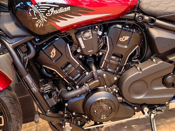 2025 Indian Scout, красный, 2550000 рублей - вид 9