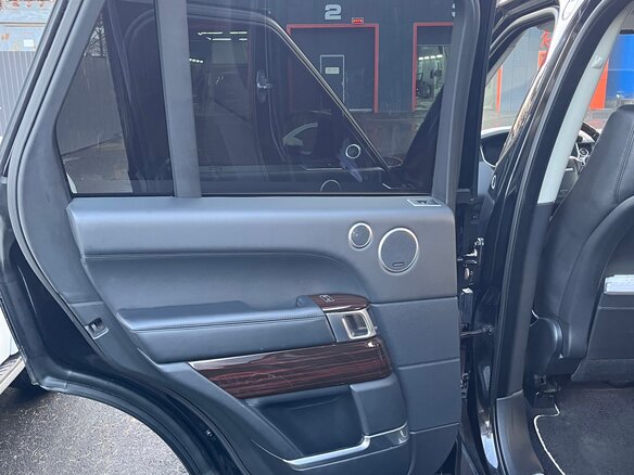 2014 Land Rover Range Rover IV, чёрный, 4150000 рублей - вид 13