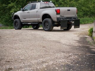 2008 Toyota Tundra CrewMax II, серый, 5500000 рублей, вид 3