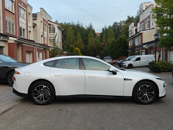 2021 Xpeng P7 I, белый - вид 7