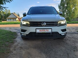2017 Volkswagen Tiguan II, белый, 2250000 рублей, вид 3