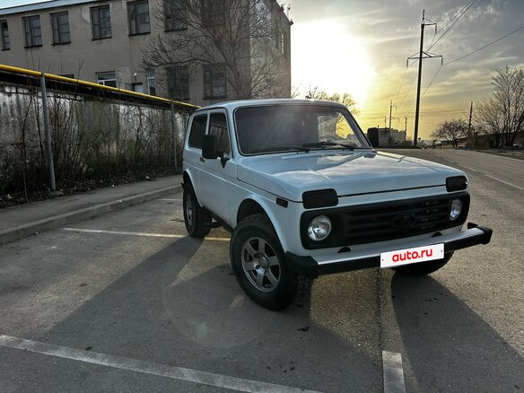 2002 Lada (ВАЗ) 2121 (4x4) I Рестайлинг, белый, 360000 рублей - вид 11