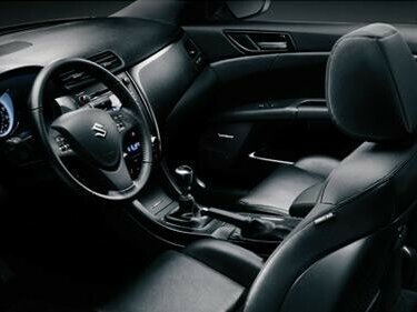 2010 Suzuki Kizashi, чёрный - вид 4
